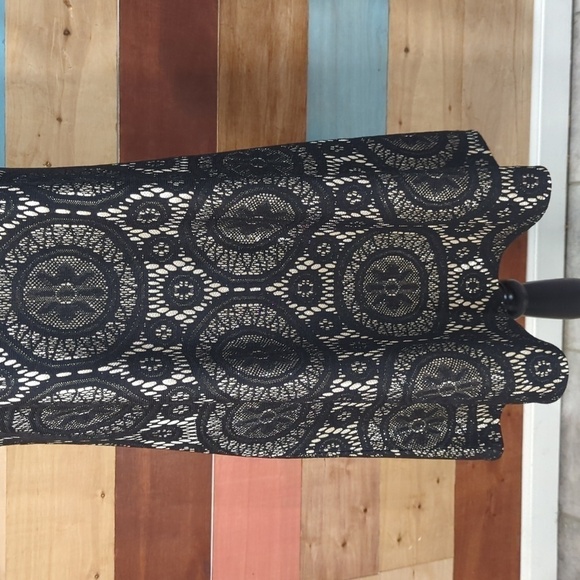 Nwt medium love fire, black and gold party dress - Picture 3 of 7